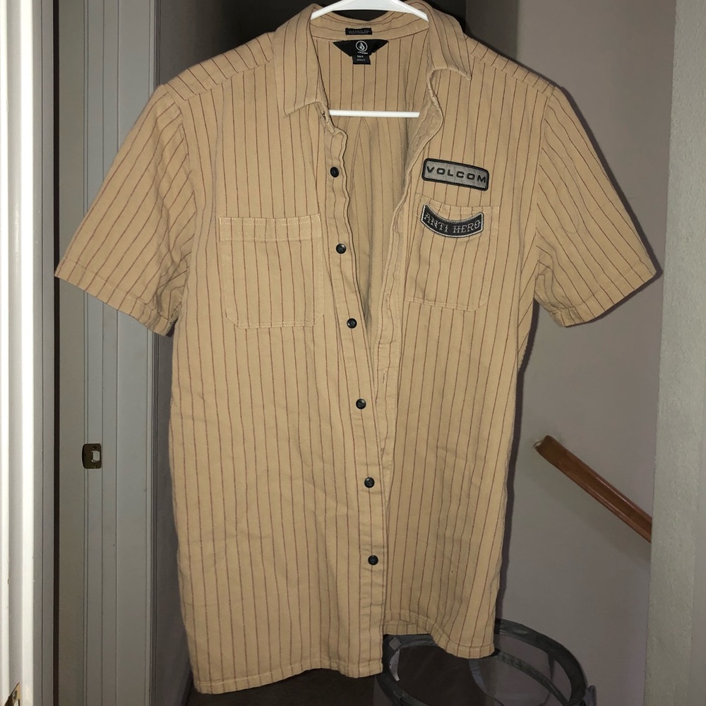 Volcom Collared shirt!